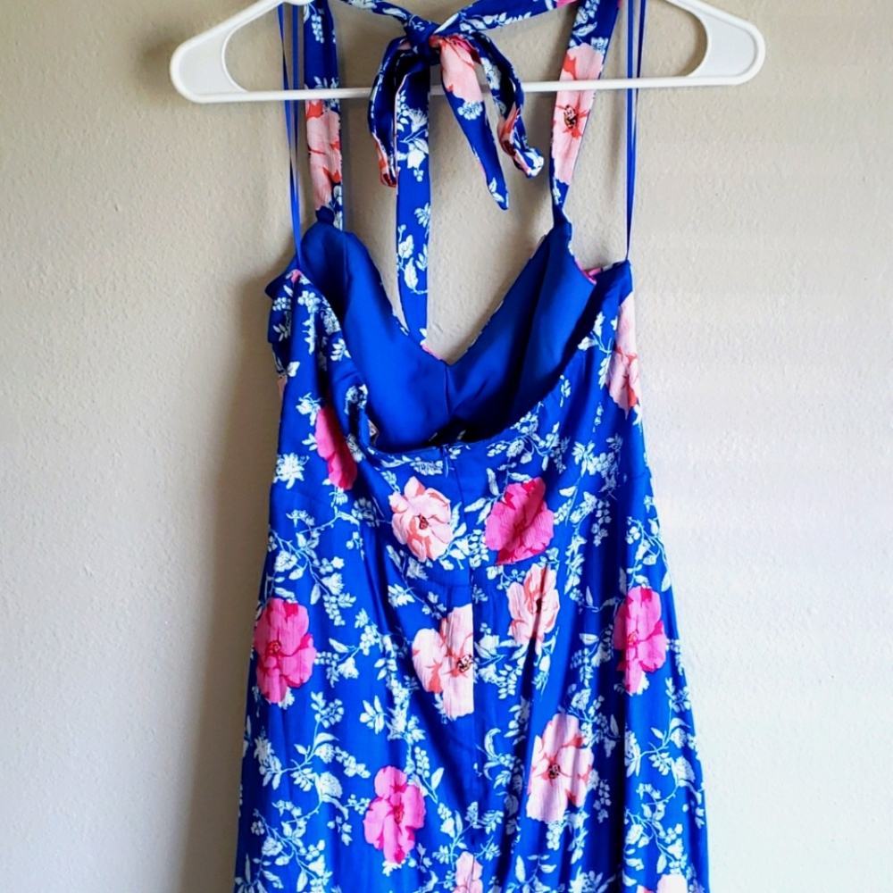 Wayf blue floral midi haulter dress, size Large - Picture 3 of 4